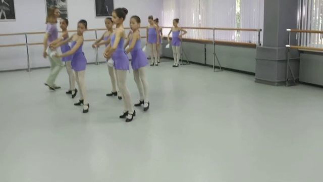 Народно-сценический танец(6) смотреть онлайн