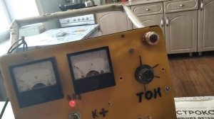 АВТОМОБИЛЬНОЕ ЗАРЯДНОЕ УСТРОЙСТВО. защита от КЗ