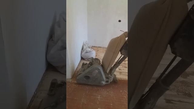 снятие краски с паркета 20 квадратных метров за 30 минут. смотреть онлайн