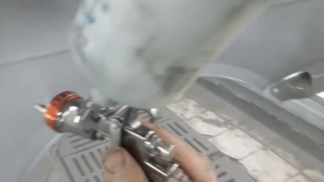 Покраска крыла от Приоры на не заматованный катафорез.часть 1 смотреть онлайн