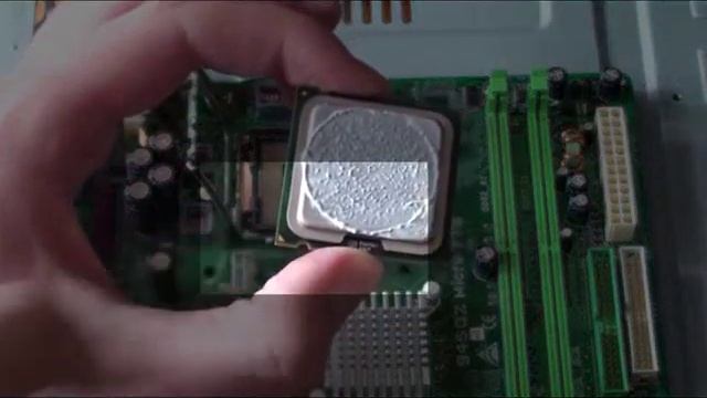Урок 4. Устанавливаем процессор в сокет смотреть онлайн
