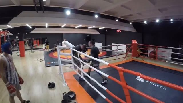 Тренировка по боксу в Orange Fitness смотреть онлайн