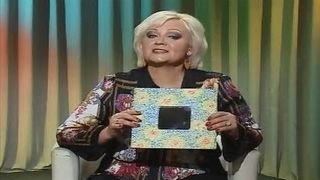 Лепка из полимерной глины. Певица Анне Вески учится декорировать зеркало. Мастер класс