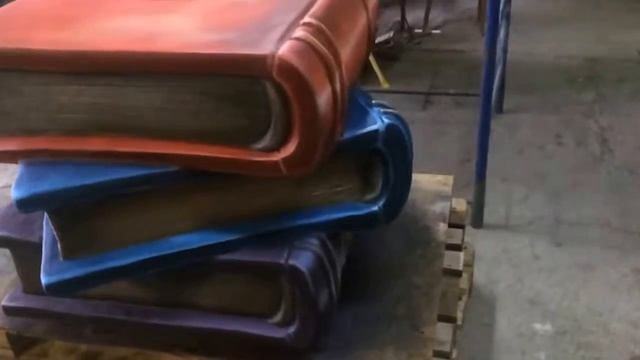Бетонный вазон стопка книг смотреть онлайн