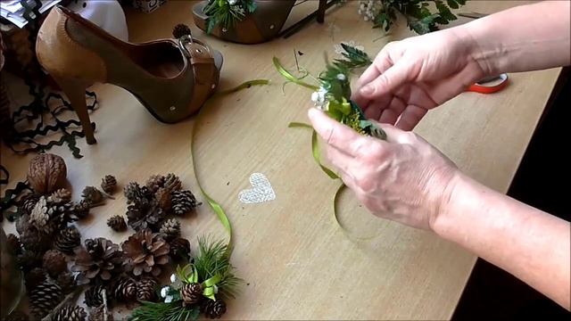 Doplnky na ples (náramok, topánky a kabelka) смотреть онлайн