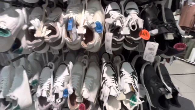 Шоппинг в Турции 2023 | Цены на одежду в Анталии. Скидки в LC Waikiki смотреть онлайн