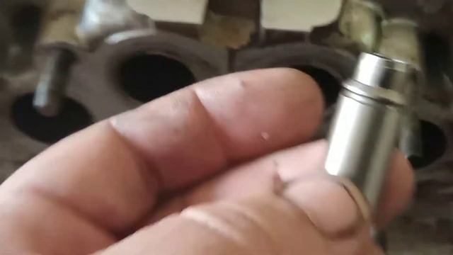 качество направляющих клапанов и их установка