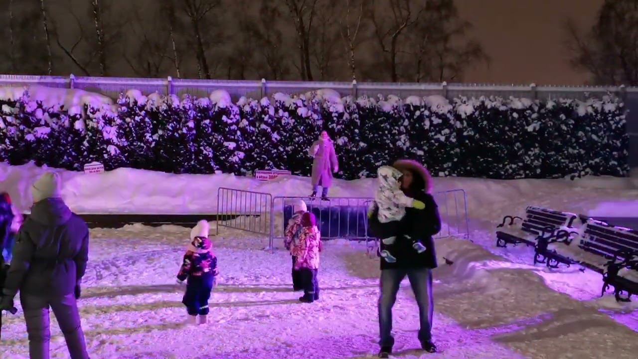 Дискотека - "День студента - Танцы под луной" смотреть онлайн