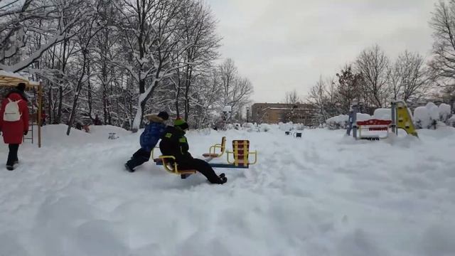 В каждом маленьком ребенке есть небольшая обезьянка смотреть онлайн