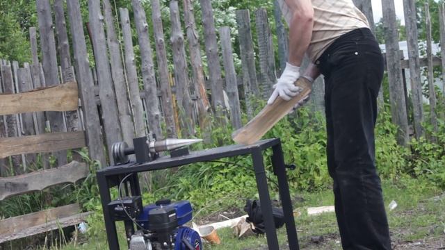 Дровокол с бензиновым двигателем 6.5л.с. смотреть онлайн