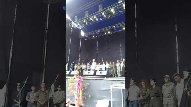 Наталья Будик на майдане. Обращение к Презеденту. смотреть онлайн