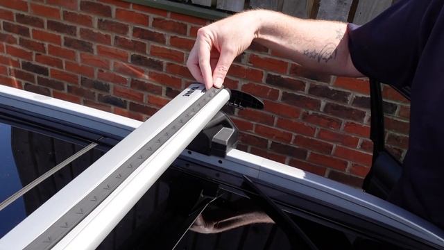 Thule Evo WingBars Rubber Strip Installation смотреть онлайн