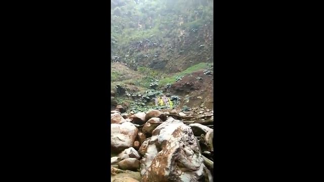 Водопад Очень красивый смотреть онлайн