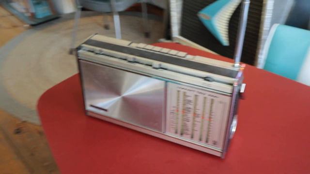 Grundig Concert Boy 7000; 1971 смотреть онлайн