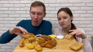 МУКБАНГ КФС ОСТРЫЕ КРЫЛЫШКИ СТРИПСЫ НОВИНКА Биг Сандерс бургер наггетсы ответы навопросы MUKBANG KF