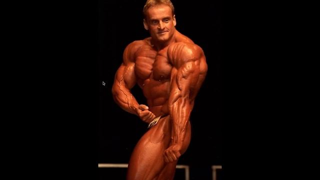 Best Side Triceps Pose Of All Time!!!