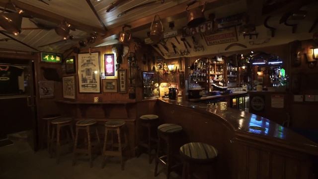 The Market Bar смотреть онлайн