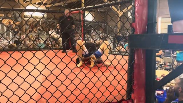 Tyrae Dabney vs James Falk (Tyrae’s Debut) смотреть онлайн