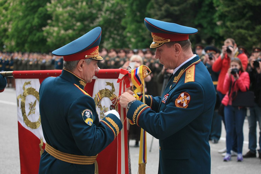 Церемония вручения Ордена Жукова Саратовскому Военному Краснознаменному Институту ВНГ РФ