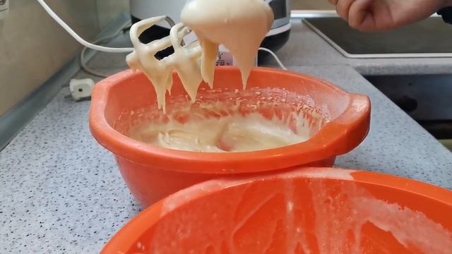 Пиріг "Зебра" на сметані... для мультиварки... смотреть онлайн