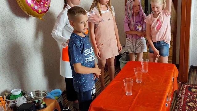 День рождения Дочки. На 8 лет сделали очередной подарок. смотреть онлайн