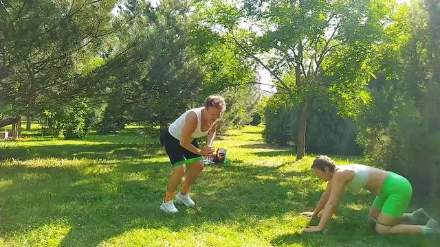 Функциональный тренинг на свежем воздухе.