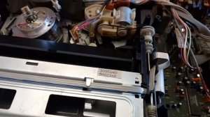Выбрасывает видео кассету видак SHARP VC A105 VHS как сделать