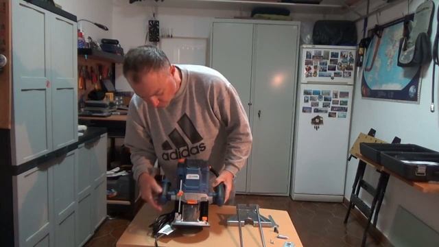 Не профессиональный обзор ручного фрезера по дереву Dexter 1300W смотреть онлайн