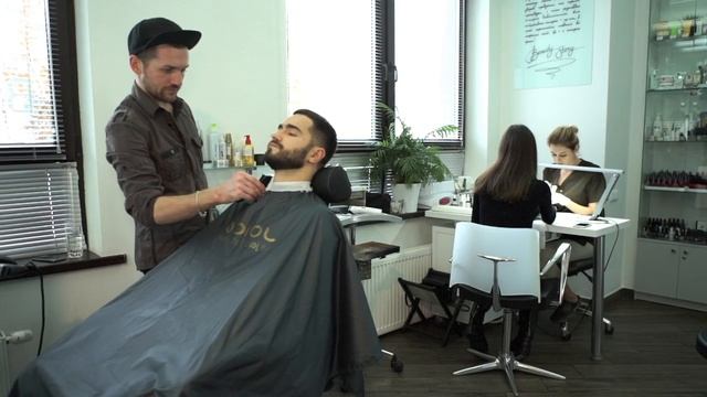 Парикмахерские услуги и ногтевой сервис Beauty Story смотреть онлайн