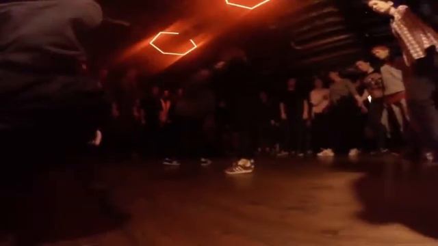 GUDZON INTO - "HOUSE IS THE ANSWER" смотреть онлайн