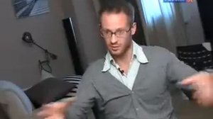 Чем занимается Фил Ричардс из «Интернов» в России ?