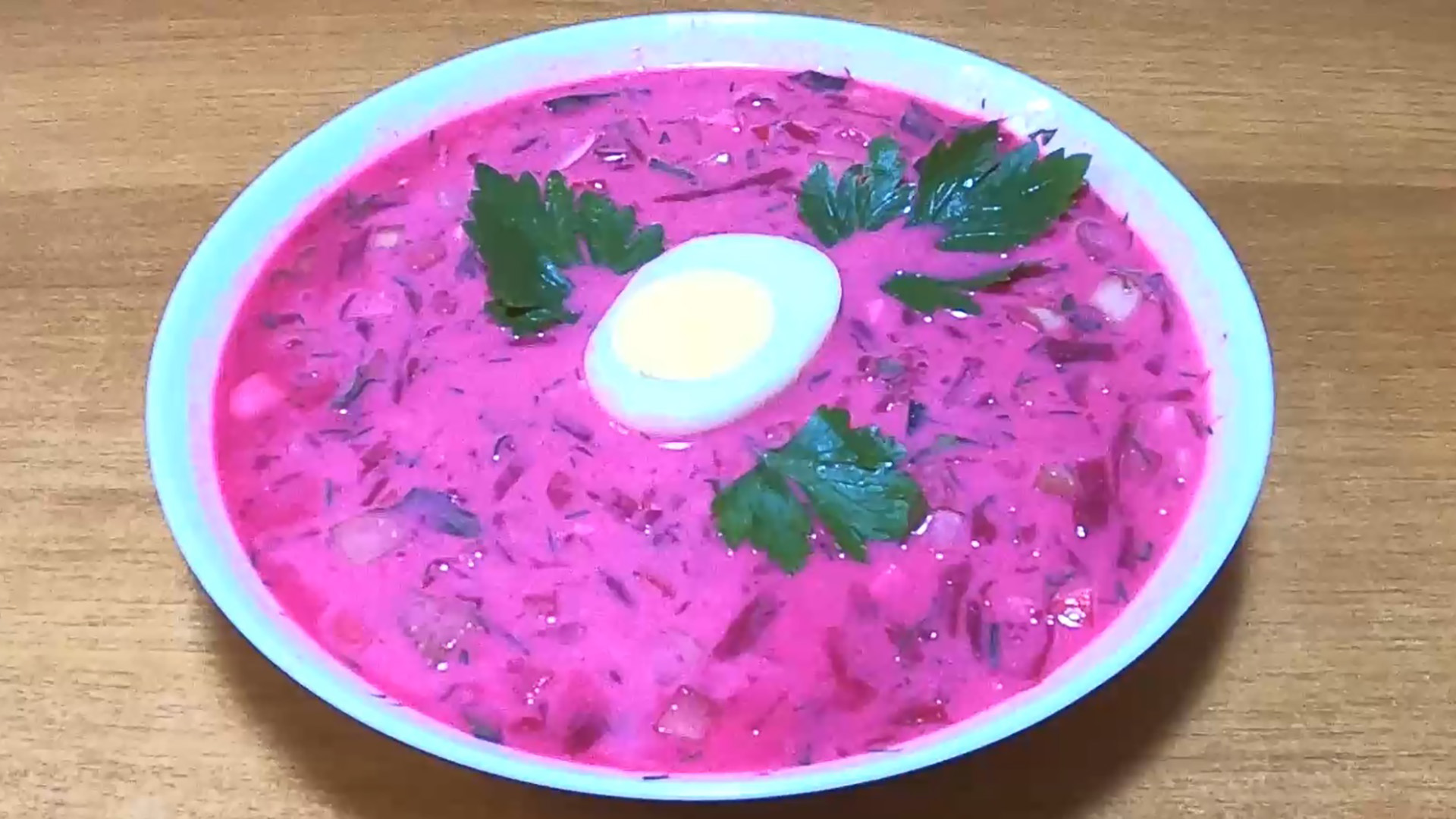 Летний холодный свекольник. Хрустящие огурчиками и редиска смотреть онлайн