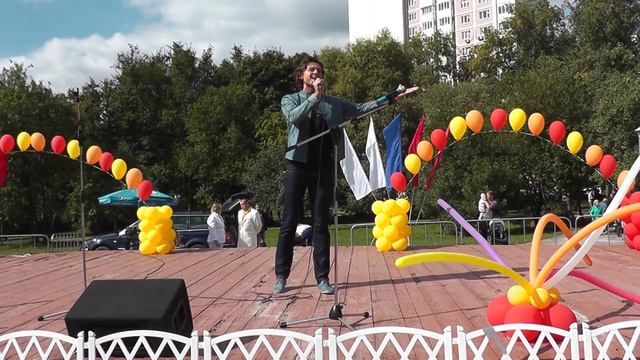Прохор Шаляпин в День города. Москва, Дмитровский парк. Как много девушек хороших смотреть онлайн