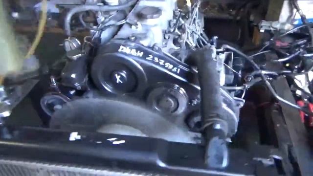 Проверка давления масла в двигателе D4BH 2375981 Hyundai Galloper 2.5 л смотреть онлайн