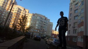 КАК ЗАЛЕЗТЬ НА СТЕНУ 3 МЕТРА И РАЗБИТЬ КОЛЕНКУ | Тренировки по паркуру