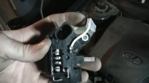 Замена регулятора напряжения Лада Калина