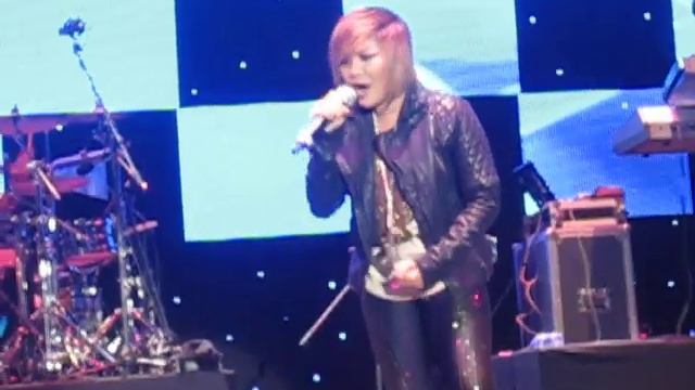 Charice Infinity Tour Dubai - Lighthouse смотреть онлайн