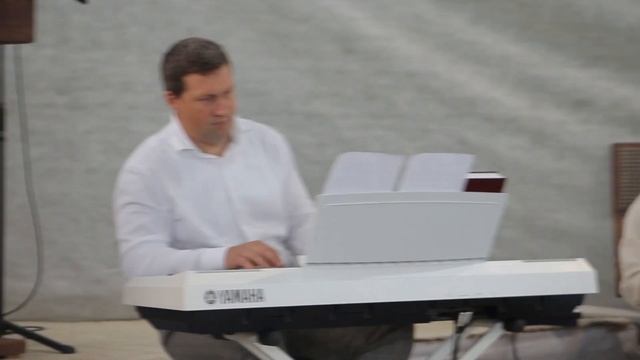 О себе напоминает осень... смотреть онлайн