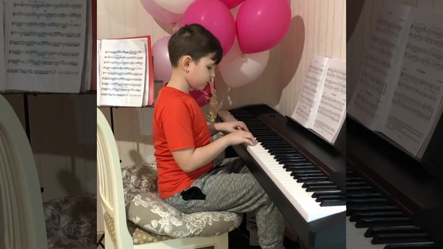 #стопкороновирус Е.Гнесина «Этюд», Шотландская «Былые дни», Русская «Я на горку шла» смотреть онлайн