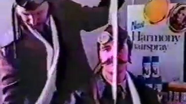 Monty Python Harmony Hairspray смотреть онлайн
