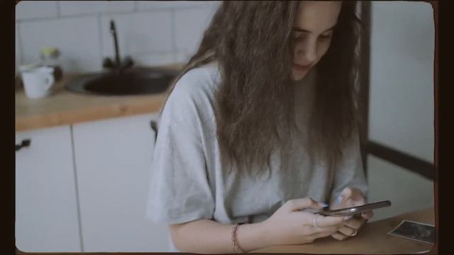 Настя Куркина - Надоело (Official Music Video) смотреть онлайн