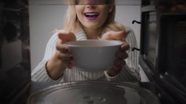 Tak trochu jiné mikrovlnkování смотреть онлайн