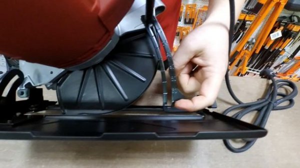 Сравниваем ручные дисковые пилы RedVerg RD-CS200-70 и RD-CS190-75 какая циркулярная пила лучше