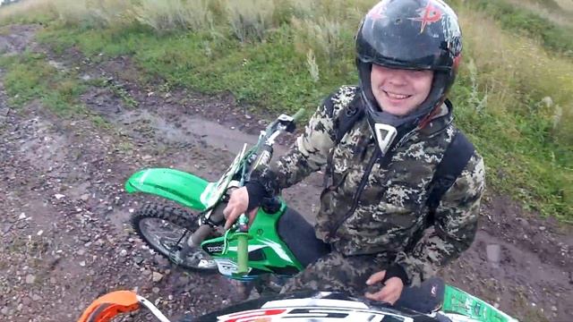 Первый выезд на KTM EXC 200 смотреть онлайн