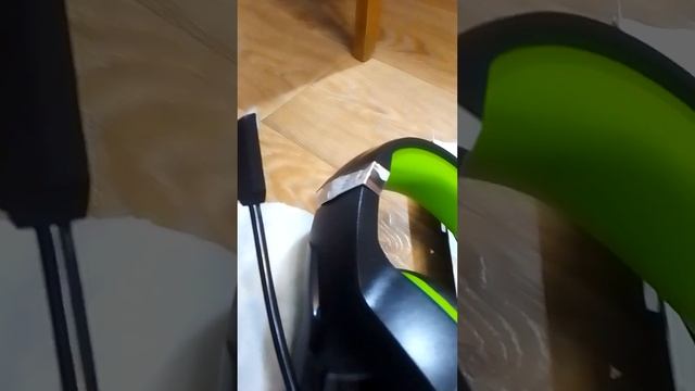наушники на день рождения смотреть онлайн