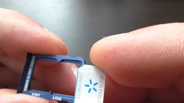 Как вставить сим карту в свой смартфон Xiaomi mi или redmi? Узнай как это можно сделать. смотреть онлайн