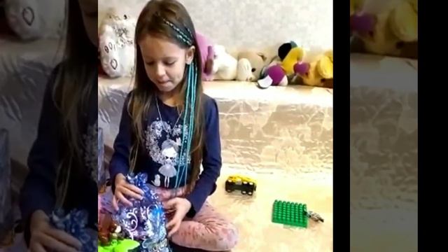 ?РАСПАКОВКА подарков на НОВЫЙ ГОД!? **Что мне подарили?** смотреть онлайн