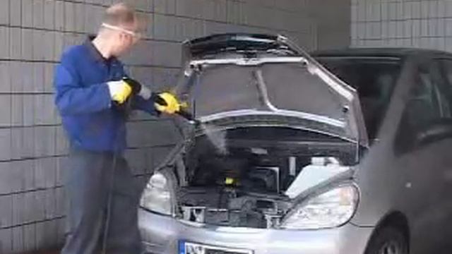 Мойка двигателя и днища автомобиля смотреть онлайн