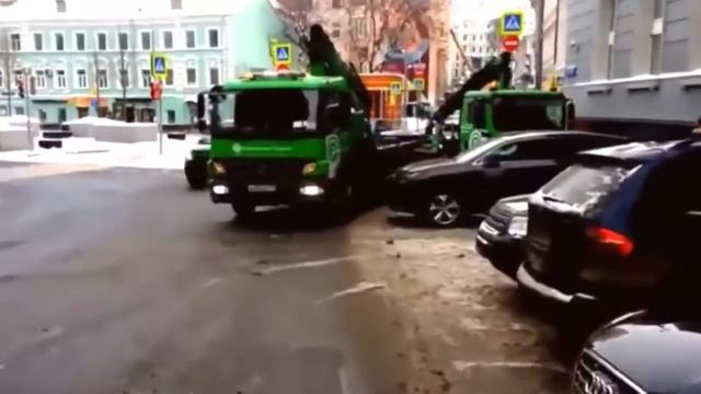 ВАС ТУТ НЕ СТОЯЛО! злые эвакуаторы лютуют смотреть онлайн