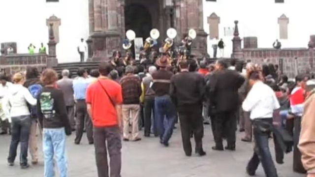 Эквадор. Бесцельное блуждание туриста по Кито смотреть онлайн